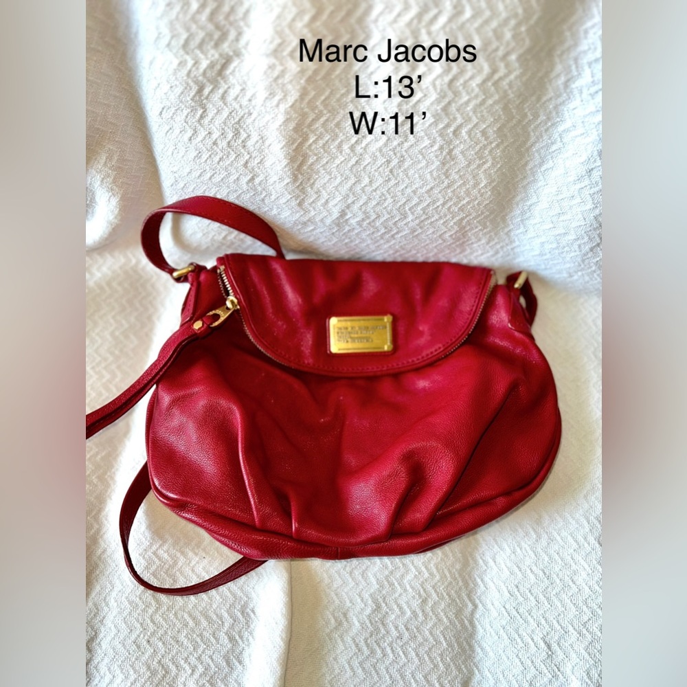 MARC BY MARC JACOBS LARGE NATASHA CROSS-BODY RED LEATHER SHOULDER BAG.